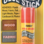 Pioneer EMBELLISHMENT GLUE STICK .31oz Extra Strong