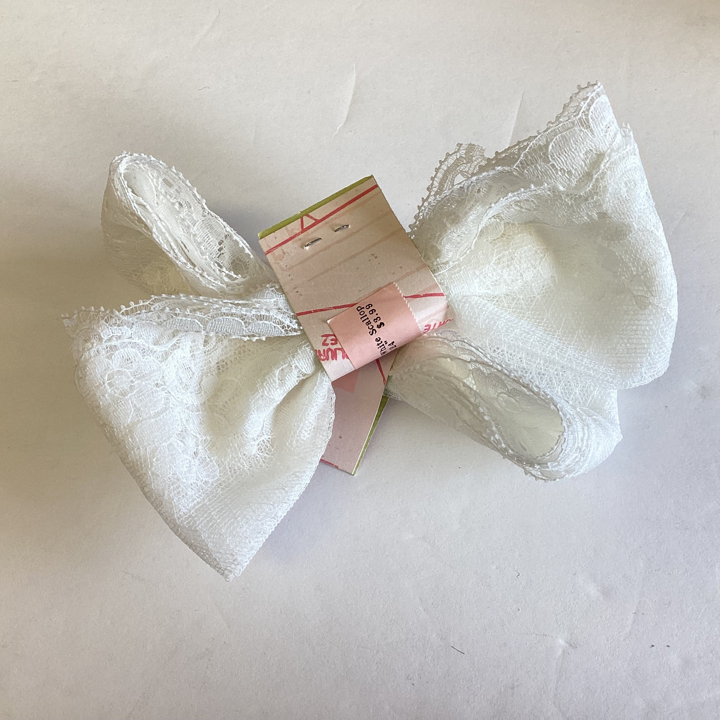 30A7EE99-DAAD-46E2-8256-A012E8762B19 Scrapbooksrus Vintage WIDE WHITE SCALLOP LACE Ribbon Trim 5”X24” - Image 1