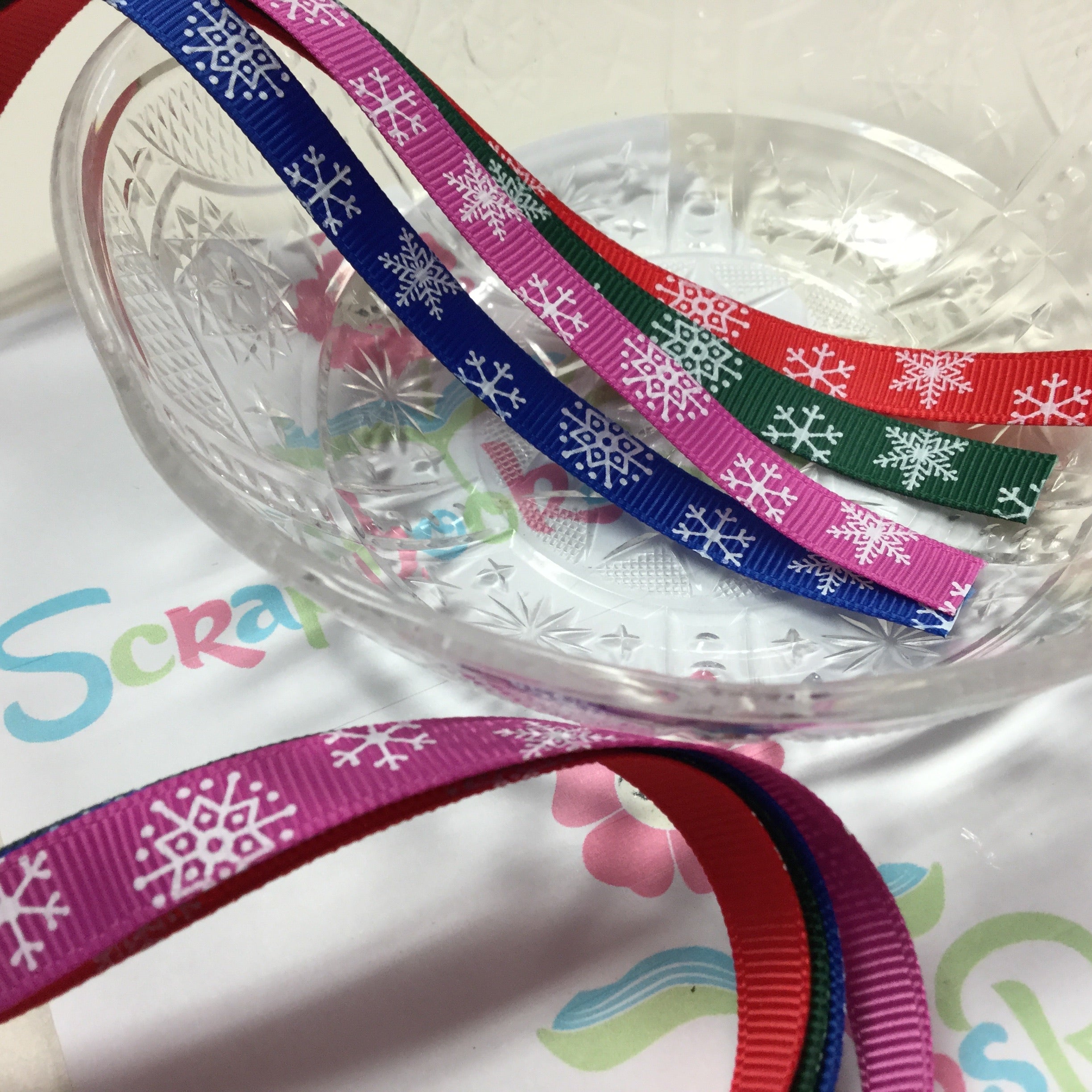 image_0a1e2df3-814d-4d5a-a5a5-a77f3683d8de Winter Snowflakes Ribbon 4piece Lot - Image 1