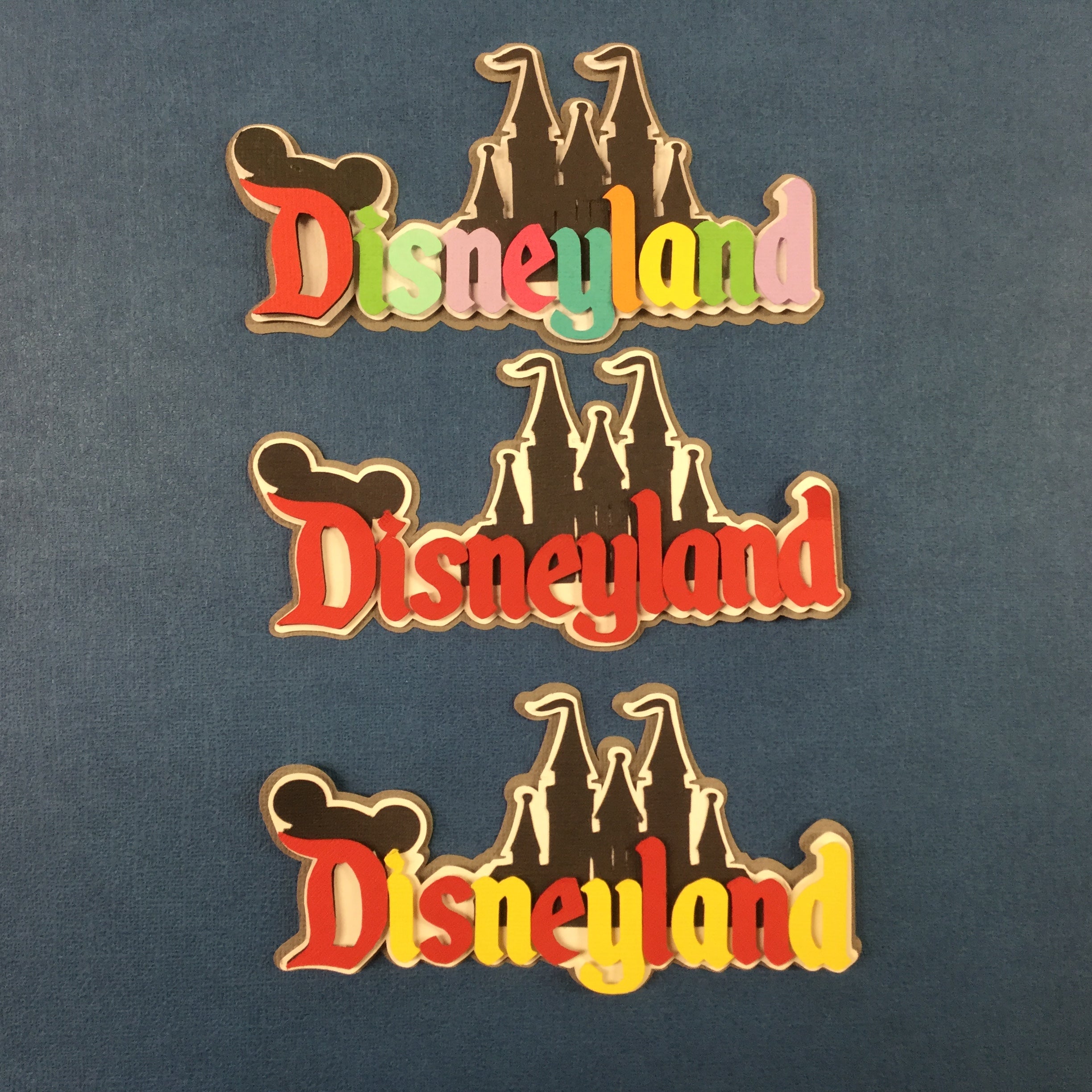 168D77B2-C354-464A-8A11-4E29A97820C9.jpg Like Disney DISNEYLAND Castle Title Diecut - Image 1