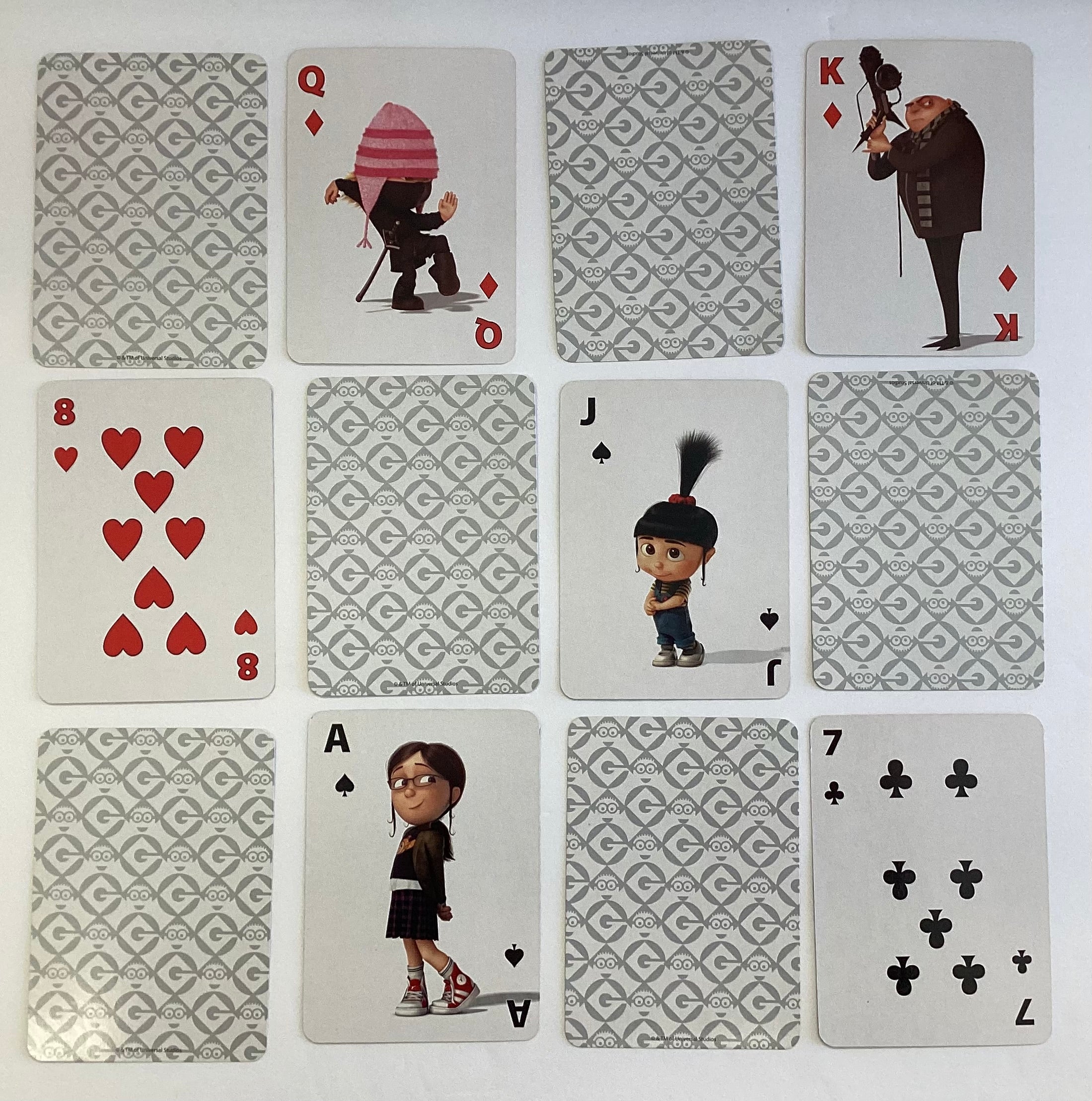1920FF51-2F41-488C-AF3D-29B64714E123.jpg Playing Cards MINIONS Embellishment - Image 1