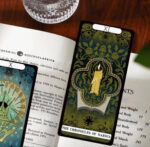Scrapbooksrus TAROT CARDS Reading Bookmark Embellishment - Image 3