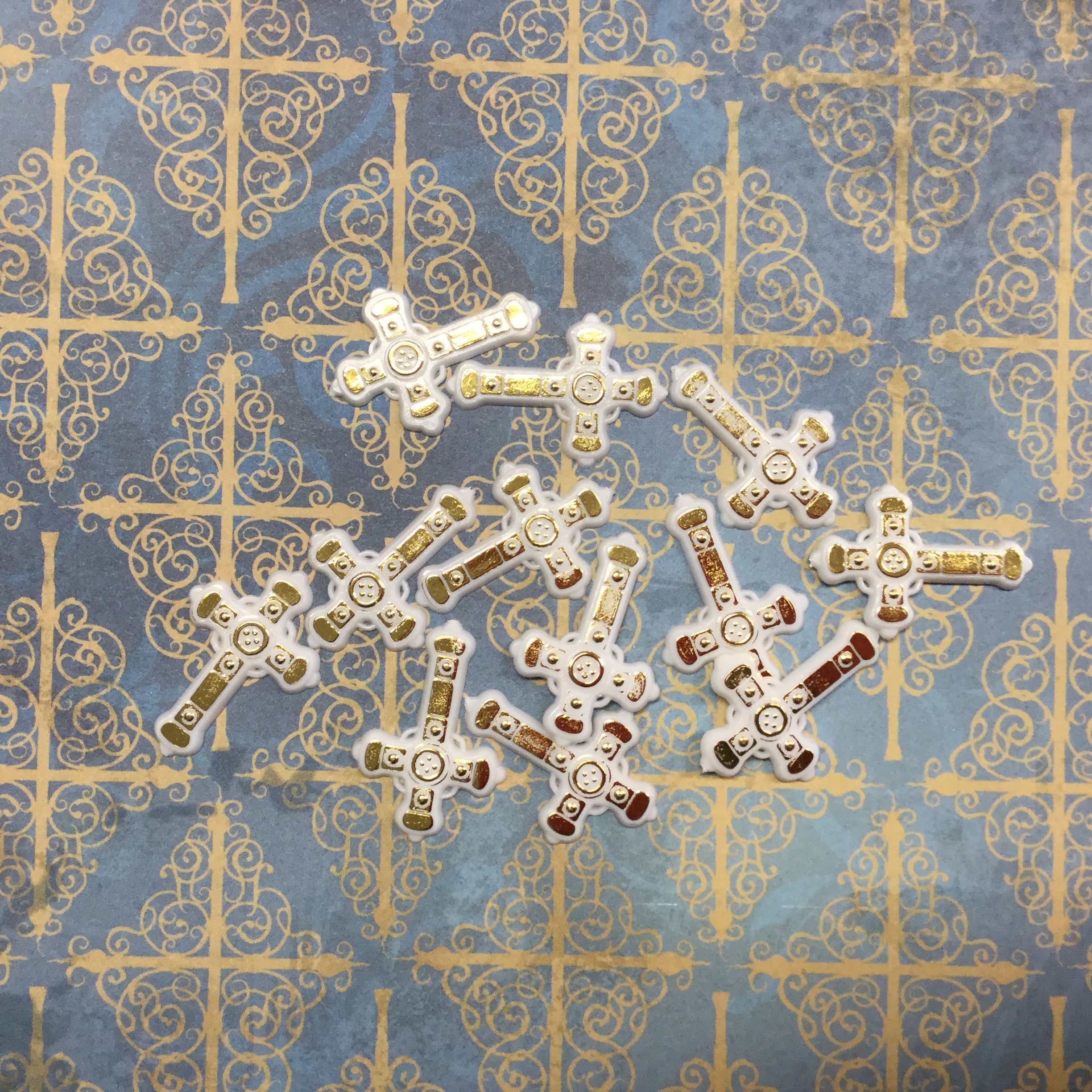 2BE5BDDC-A8B7-4644-8F62-7F73AA54E3FD.jpg Gold & White Rhinestone Religious CROSS Embellishments - Image 1