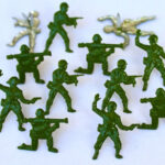 Eyelet Outlet ARMY MEN Brads 12pc Toy - Image 3