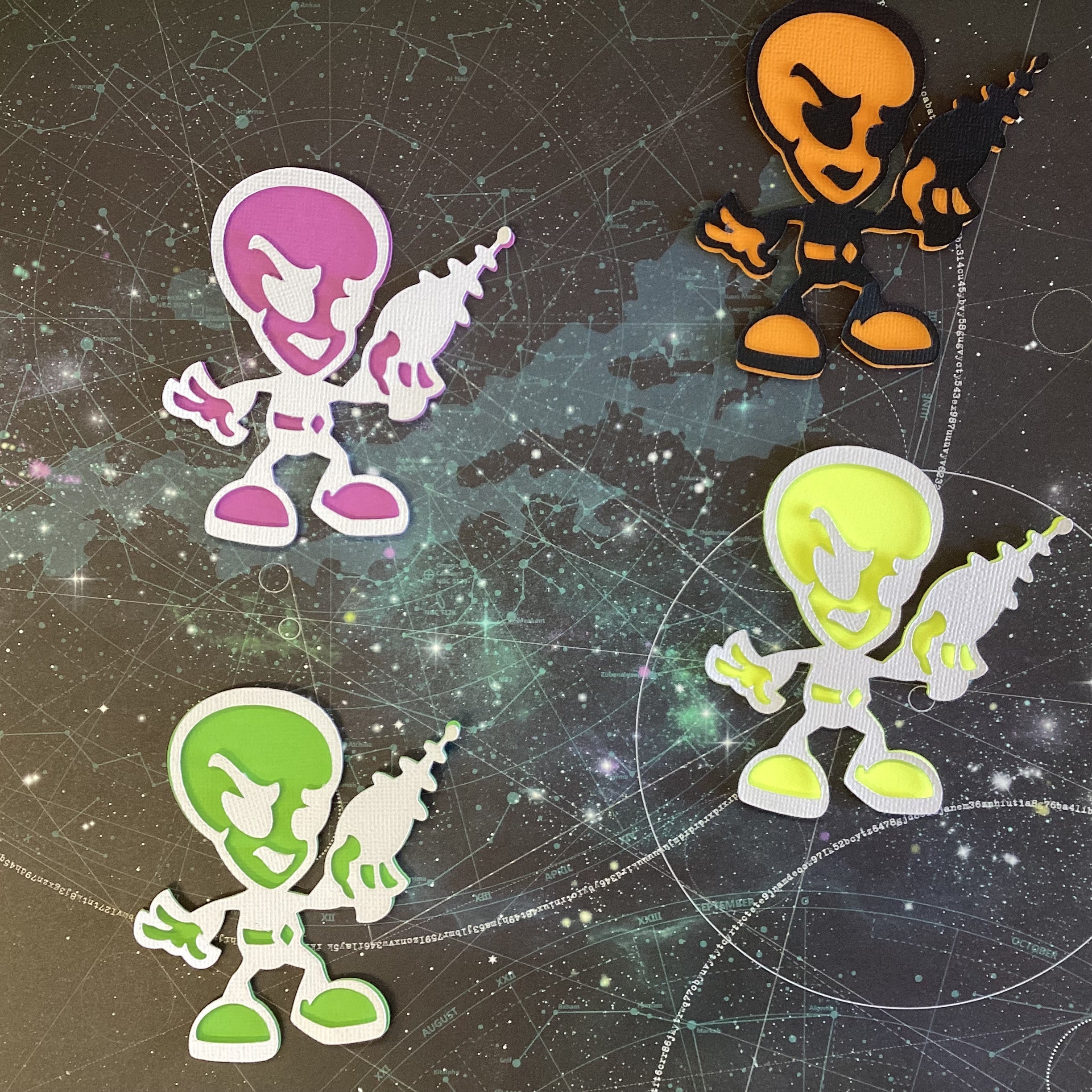 4B565AEE-0B27-4726-8B61-5A09672CFCF1.jpg Scrapbooksrus Diecut ALIEN WITH LASER 3D Scrapbook Die Cut Embellishment - Image 1
