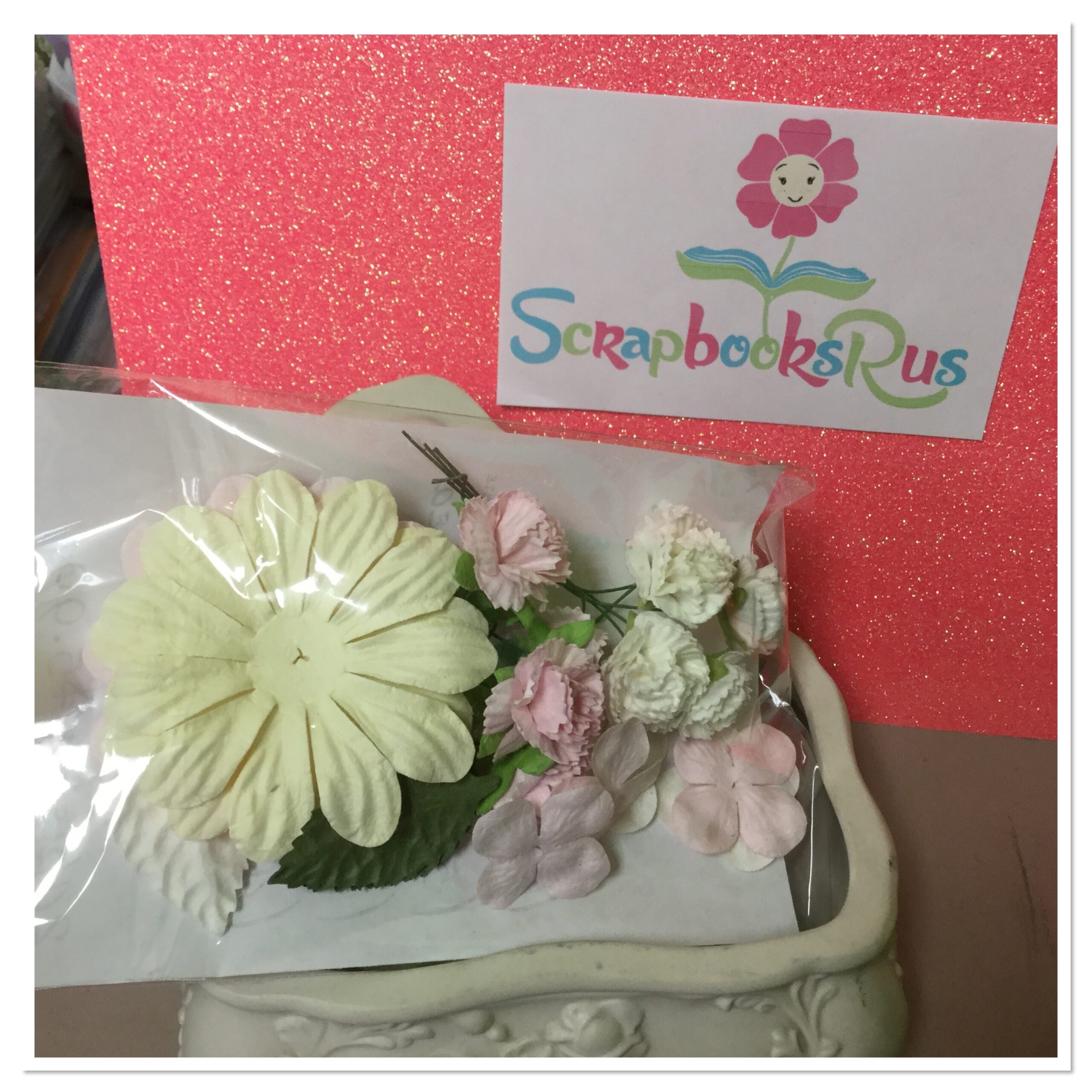 57A7E79C-27B3-471D-9DDF-8B4F075D7B09.jpg Carnations Hydrangeas Leaves & Big Daisies 24pc Pink & Cream - Image 1