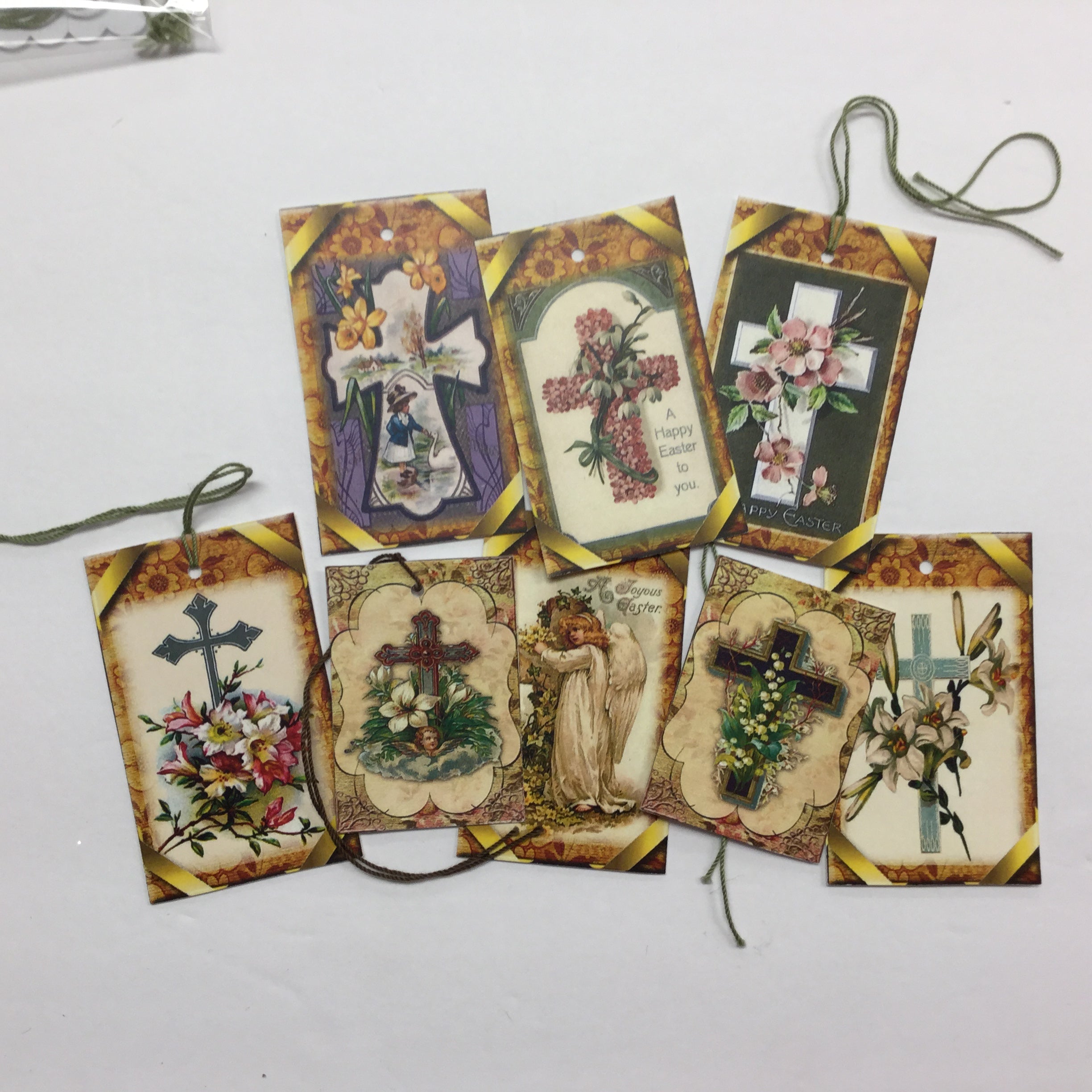 ABBFE964-2221-4C26-8B91-533218FEC478.jpg Tags & Ephemera 8pc HAPPY EASTER CROSS TAGS - Image 1