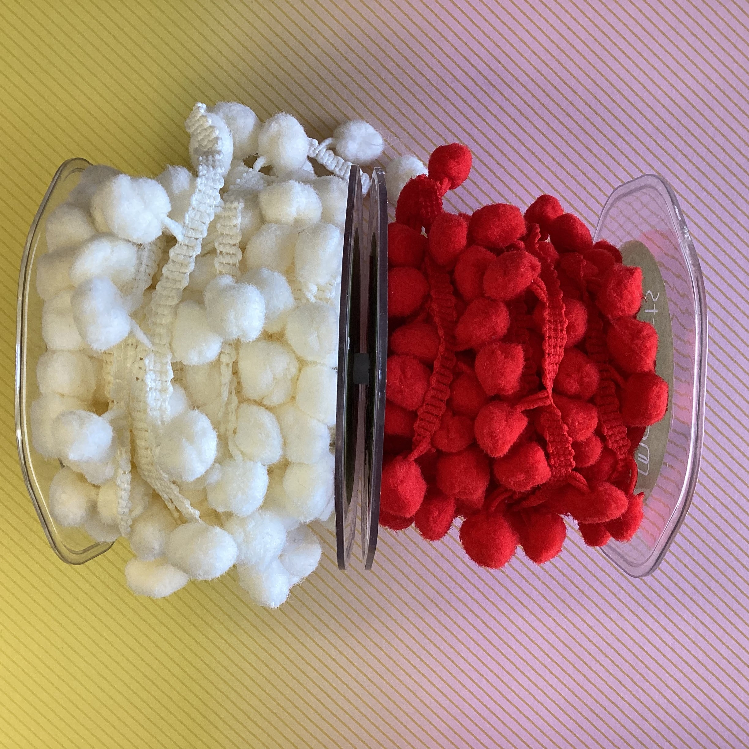 E0B10C40-899B-4A65-84D9-3F41EFDE6AAB.jpg May Arts POM POM Ball Trim Ribbon - Image 1