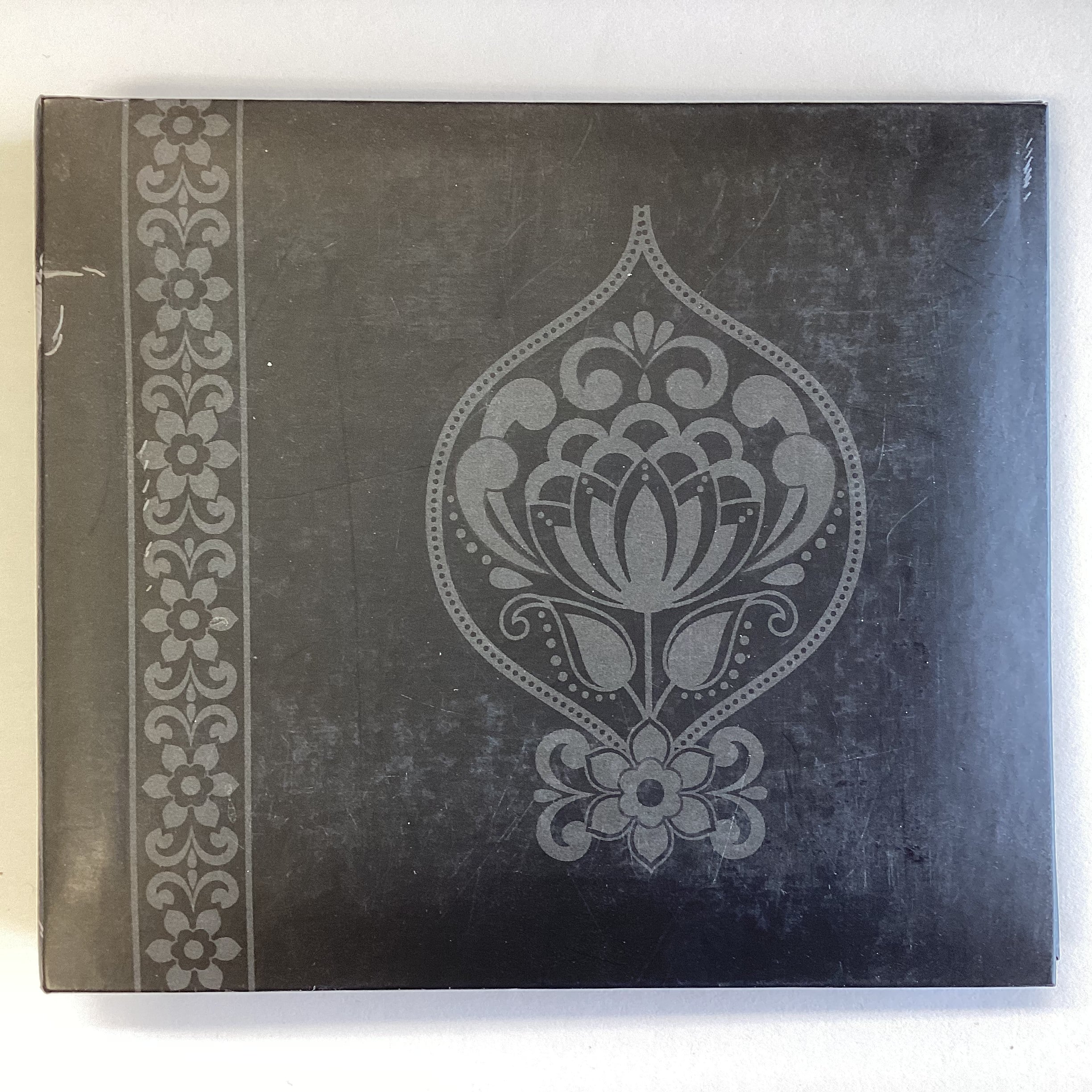 EE8B41E8-26C3-4639-928D-89BEABC7C41F.jpg Postbound Album BLACK FLORAL BORDER 6"X6" Scrapbook Memory Book - Image 1