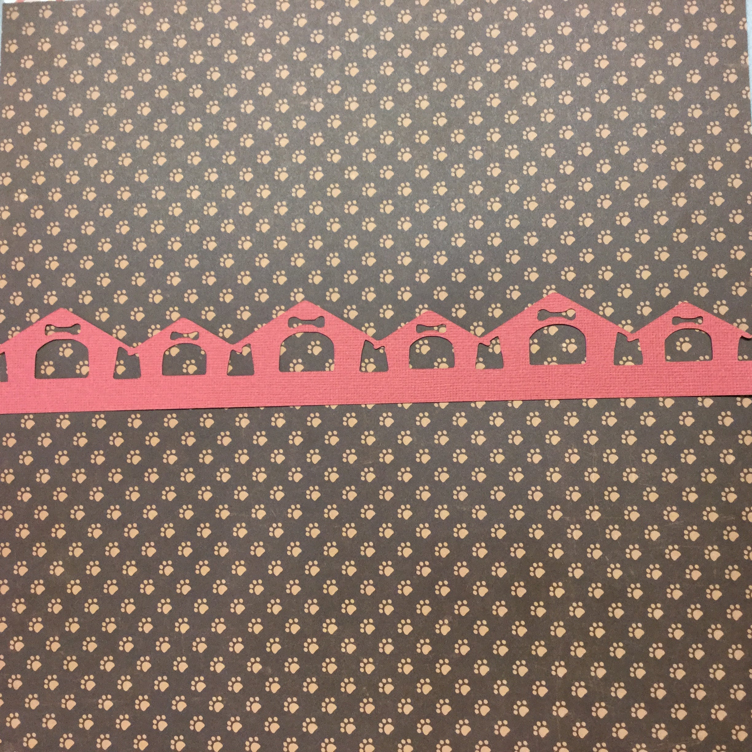 IMG_2661.jpg Pet DOG HOUSE Diecut Border Red 2.5"X12" - Image 1