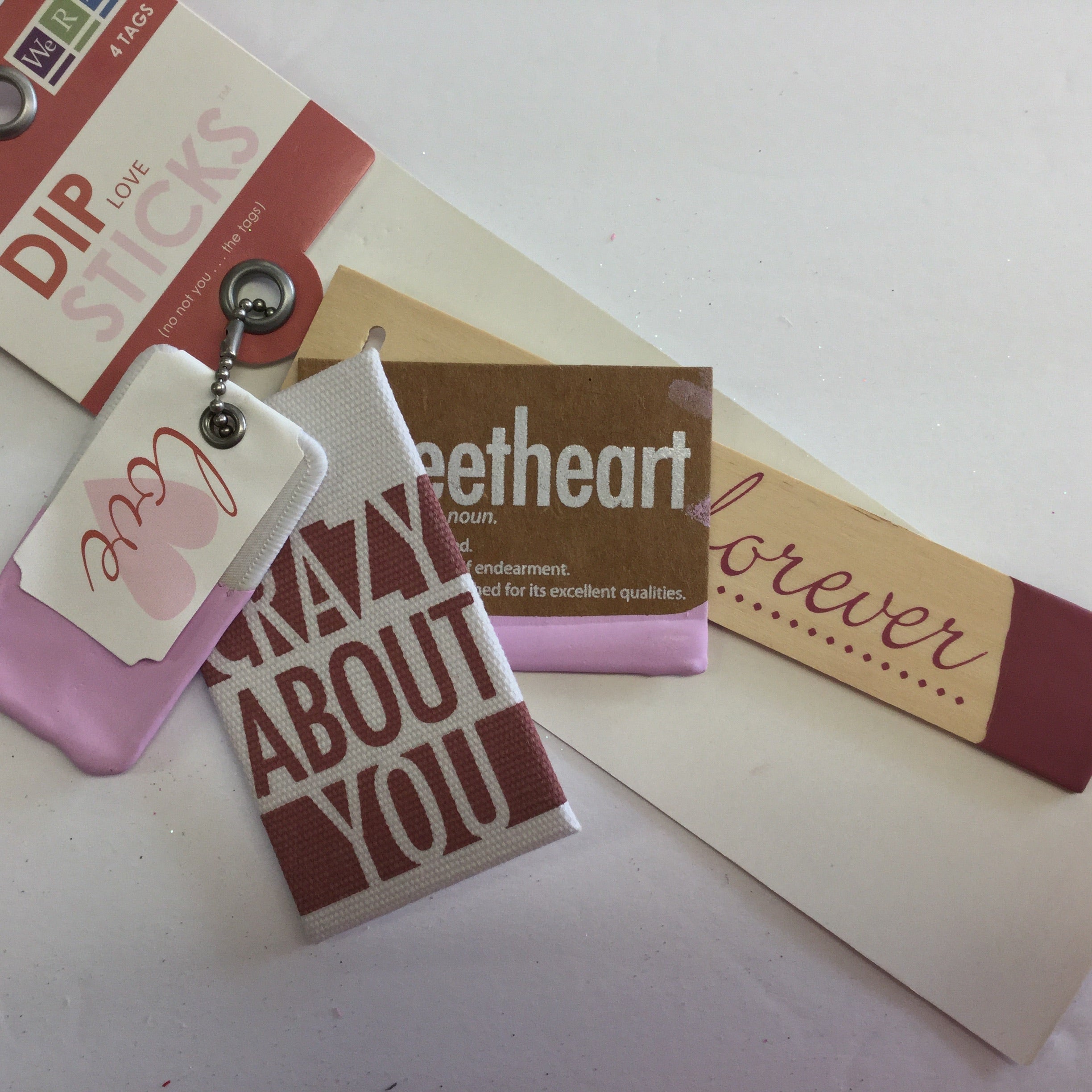 image_13f86f22-36ec-4aba-b289-ca9d3dfccbac.jpg We R Memory Keepers LOVE Dip Sticks 4 Tags - Image 1