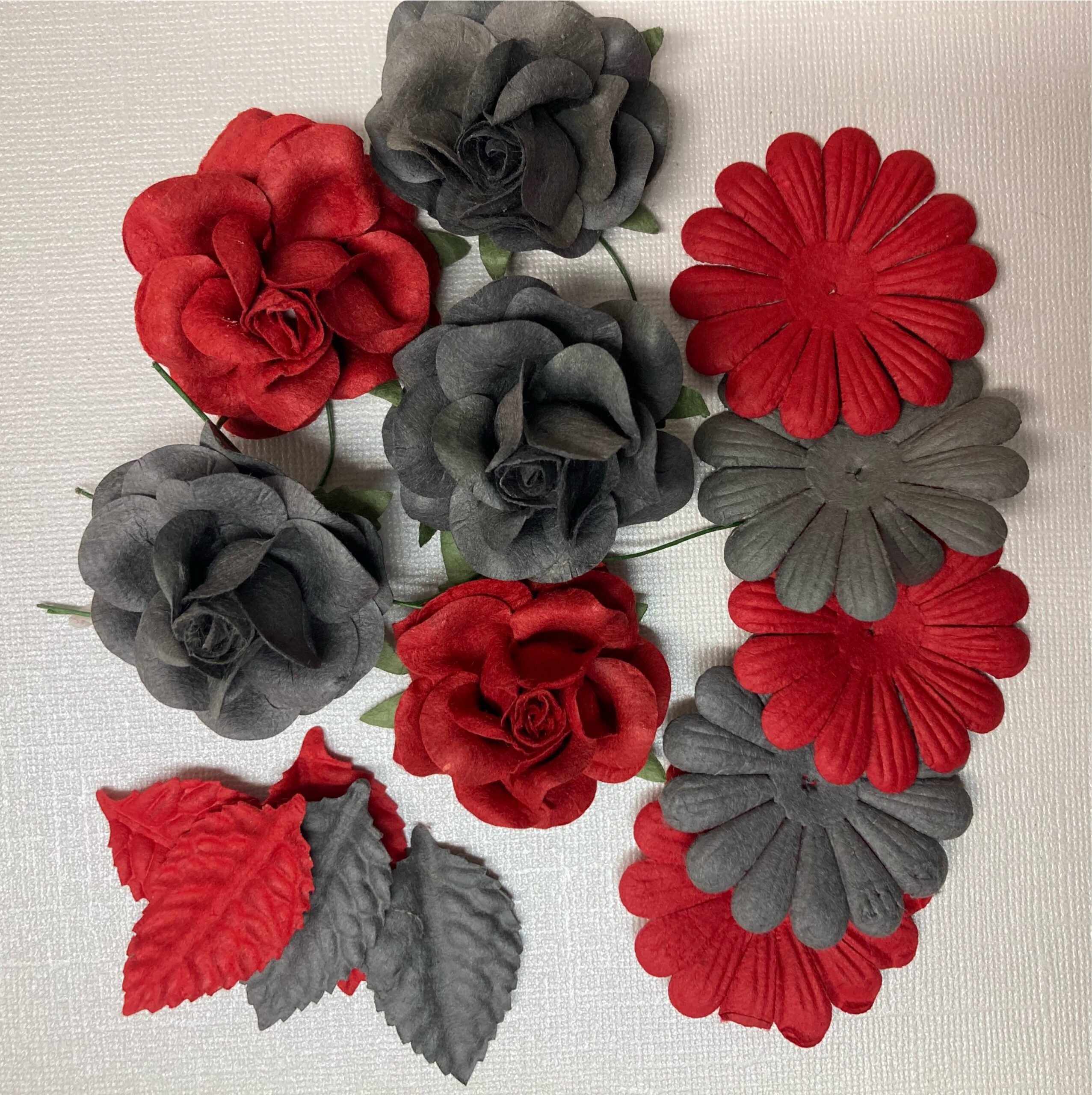 image_1d348dbb-f068-4c49-947e-658f845434d1.jpg Sweet Roses Leaves Daisies RED & GREY 15pc - Image 1