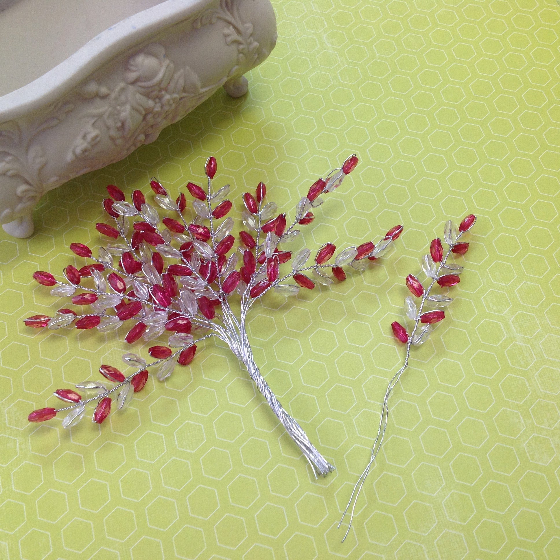 image_81da94cd-4992-4a66-855c-0cef84e2c4a6.jpeg Clear Wheat Grass Vine Embellishment 3/4" X 2" 1pc - Image 1