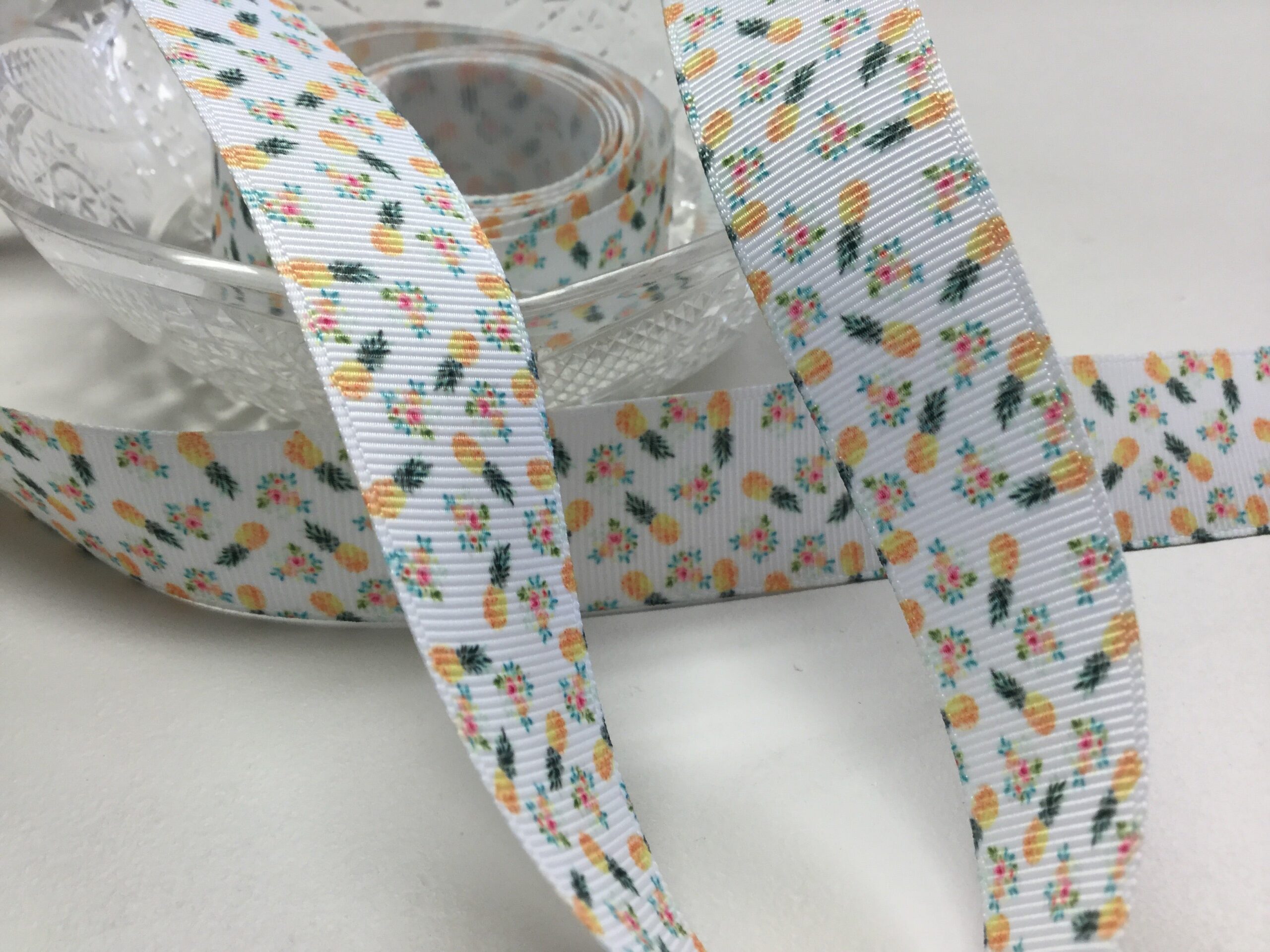 image_e9c282e5-77d0-497d-8d20-408d114510f4.jpg Pineapple Floral Grosgrain Ribbon 1 yard - Image 1