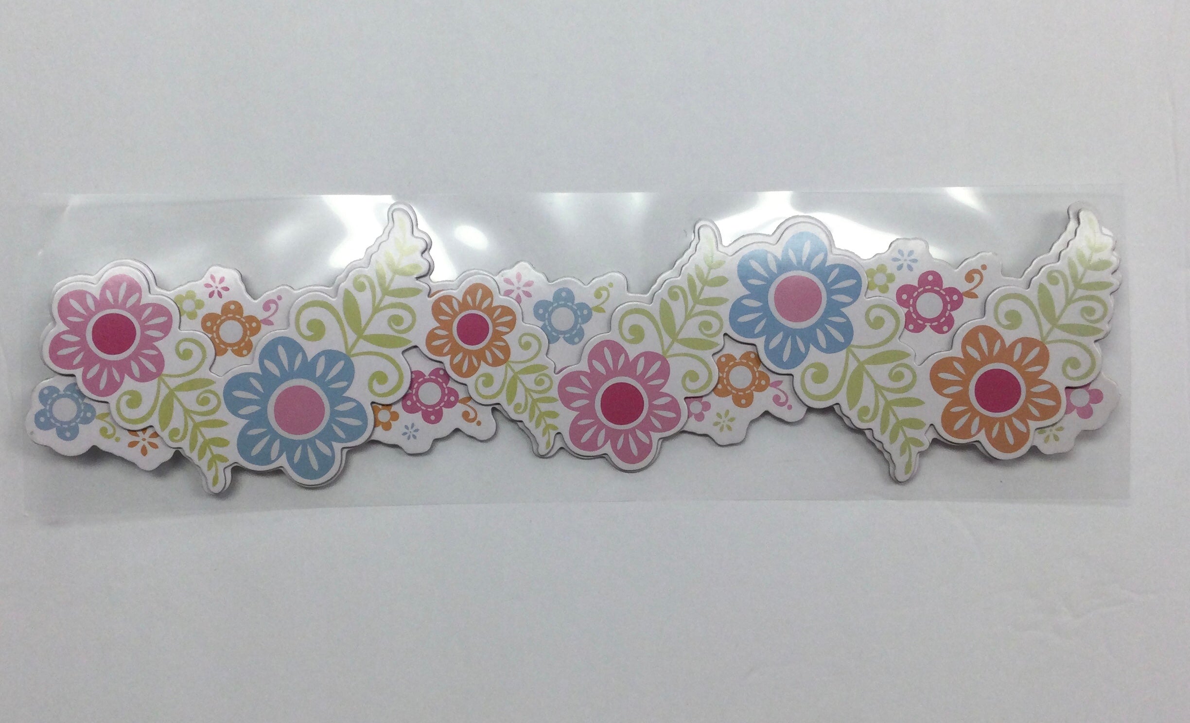 image_fabce226-433d-4dc9-99fd-f6fa8eef6bfb.jpg Colorbok SWEET BLOOMS Jumbo Chipboard Border - Image 1